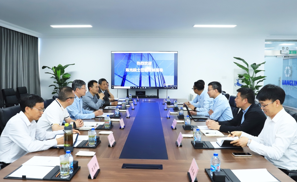 4e5c4035e2a64d47b1b935e8e332f555